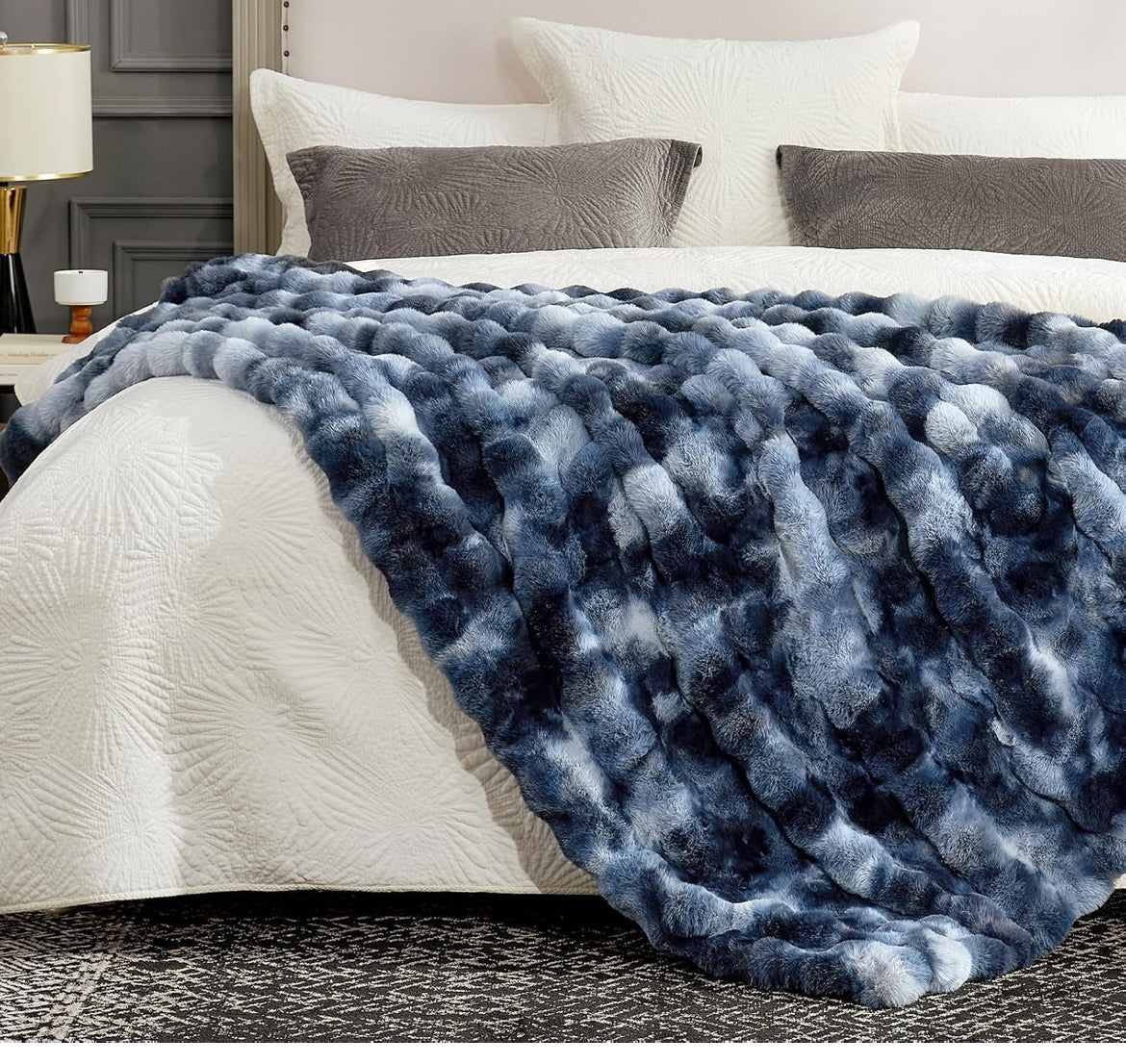 Cozy Bliss Blue Gray Faux Fur Reversible Throw Blanket Machine Washable Twin